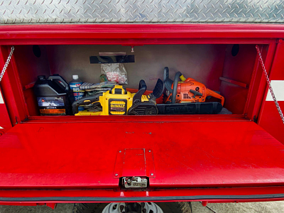 Brush 9 - Passenger side middle compartment