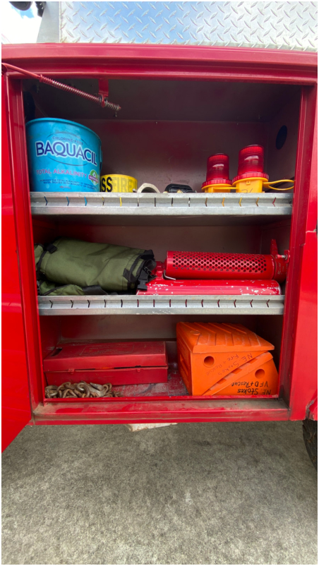 Brush 9 - Driver side front compartment