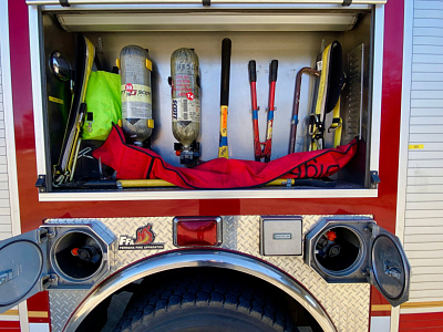 Engine 3 - Drivers side middle compartment