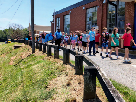 Sandy Ridge Elementary EOG Parade